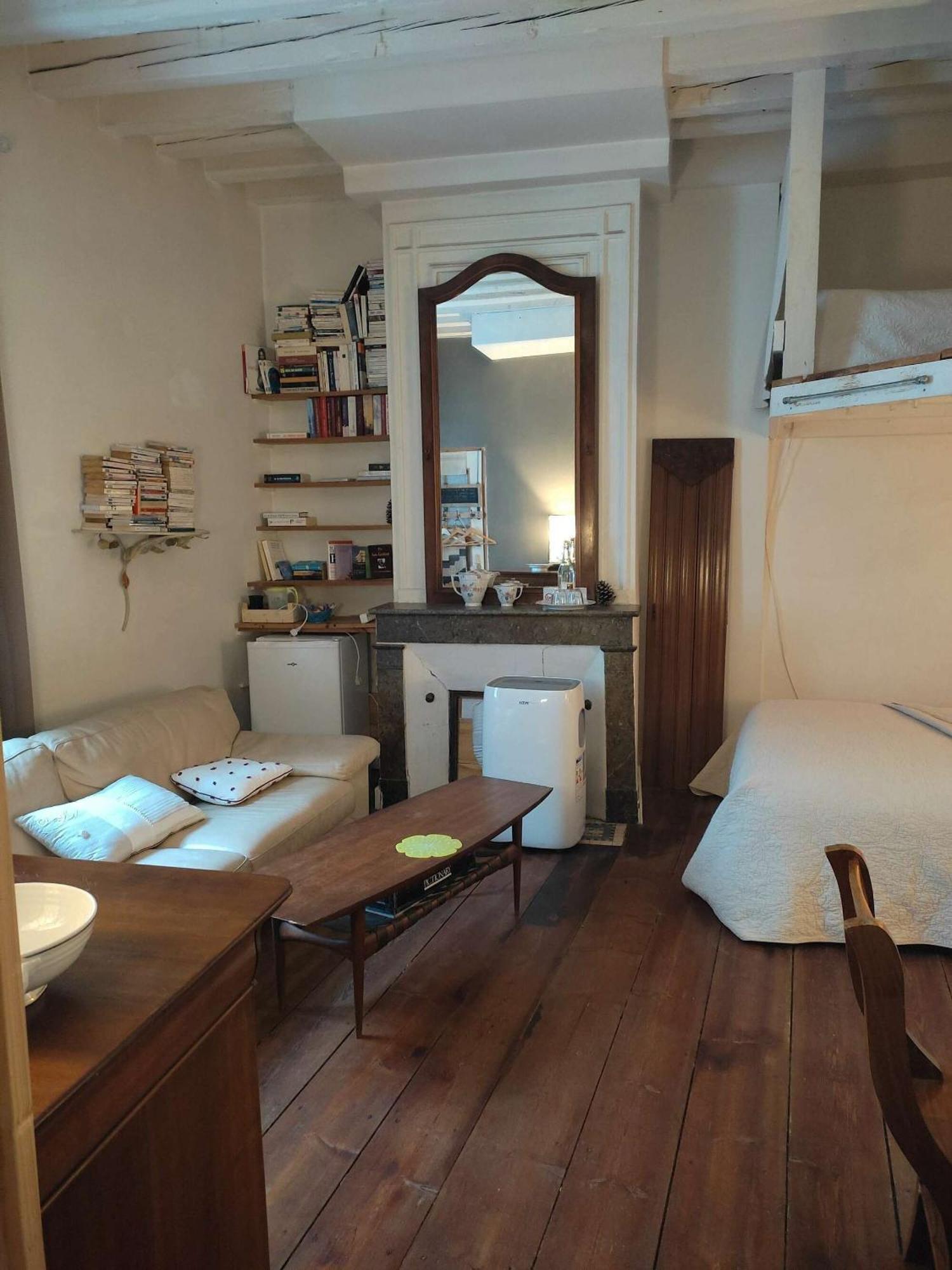 B&B Le Miroir Aux Fees Бордо Екстер'єр фото