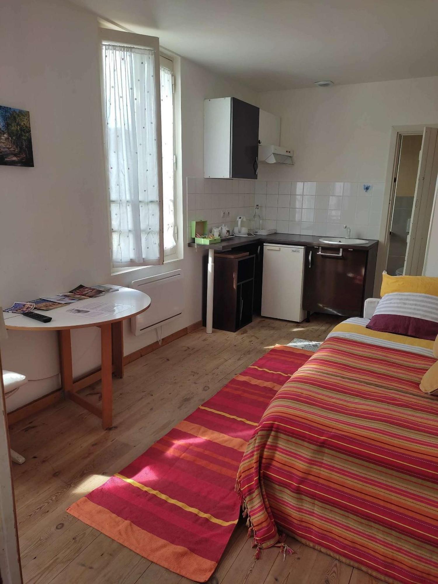 B&B Le Miroir Aux Fees Бордо Екстер'єр фото